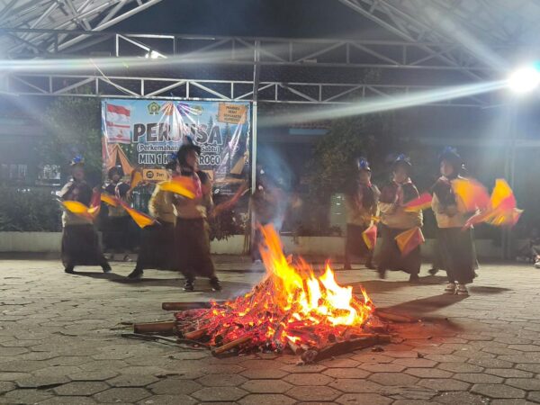 Malam Seni Perjusa MIN 1 Kulon Progo Meriah