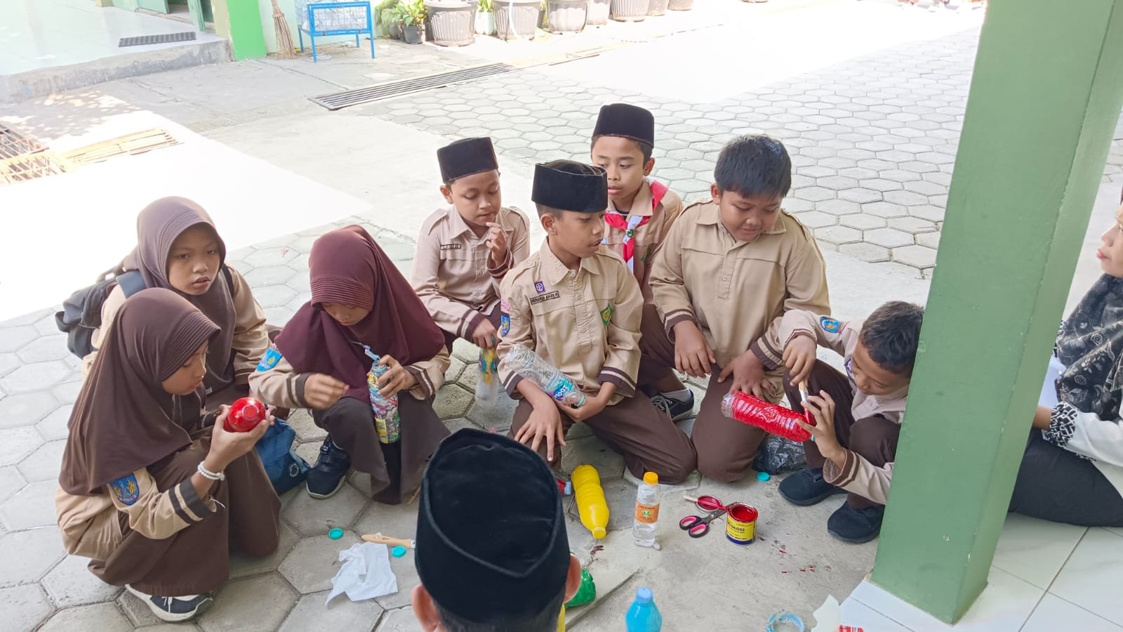 MIN 1 Kulon Progo Terima Program Pengimbasan Adiwiyata
