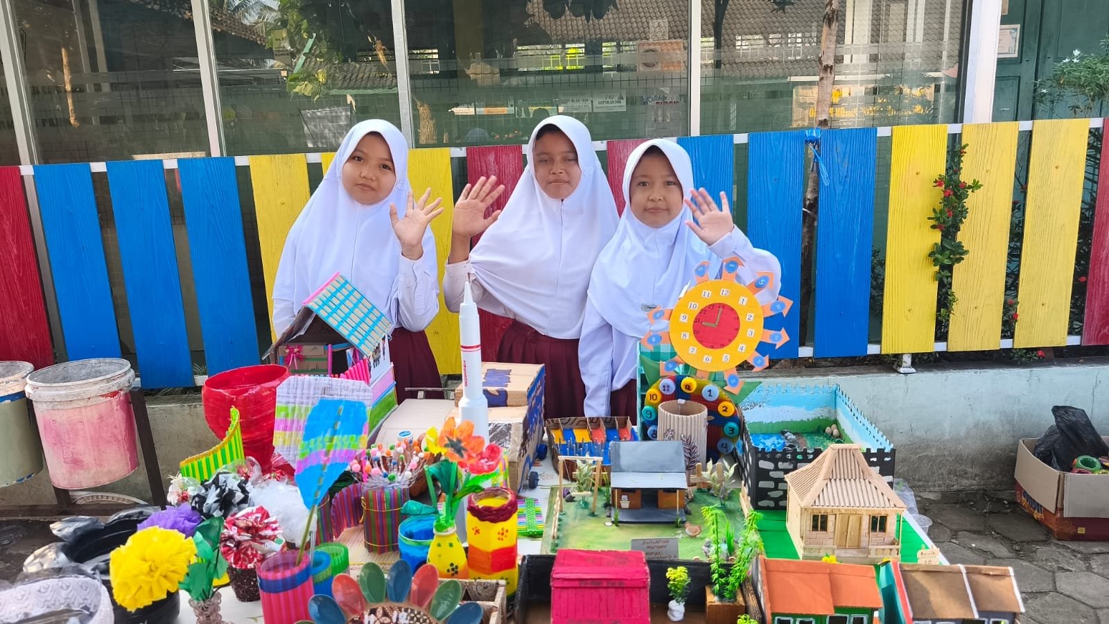 Ecobrick dari Limbah Plastik Jadi Daya Tarik Gelar Karya MIN 1 Kulon Progo